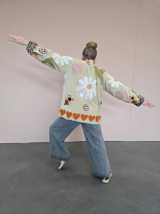 Fransk sammetsjacka med broderade detaljer